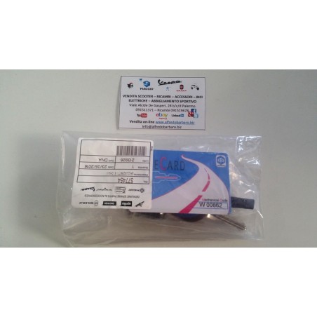 Gruppo cilindretti con chiavi codice originale piaggio vespa gt 125-200 gts primavera  vespa spint 577454