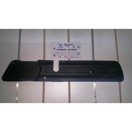 Copertura destra boss nero codice originale piaggio 308035