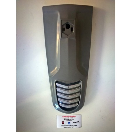 Copristerzo vespa GTS 125-300 1B000886  + Griglia 1B000887 originali piaggio